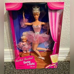 BALLET RECITAL BARBIE AND KELLY GIFT SET 1997